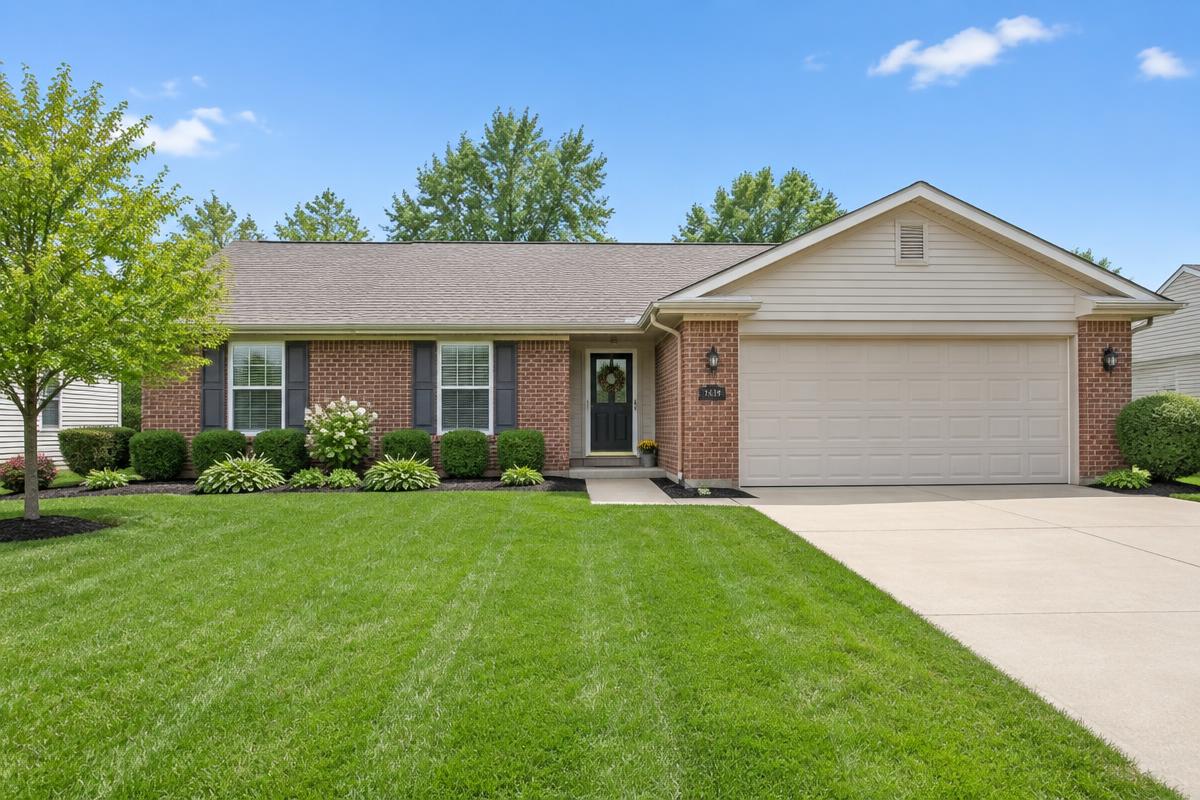 Show photo 2: Vandalia Street Duplex